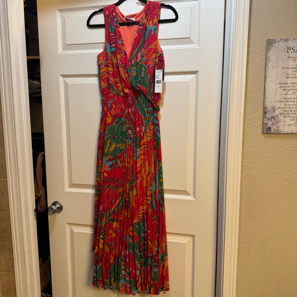 Vibrant Tropical Maxi Dress